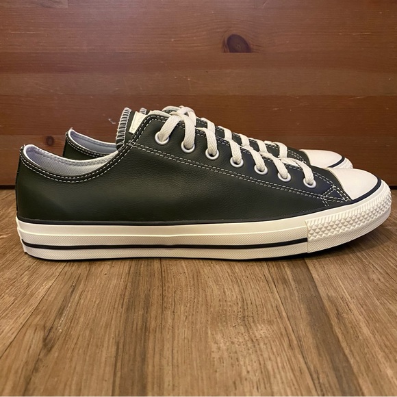 🫒NEW🫒 CONVERSE CHUCK TAYLOR LOW - Picture 1 of 12